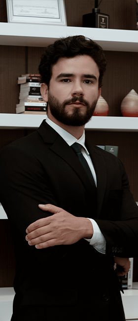 Dr. Mathias Walder Lobato